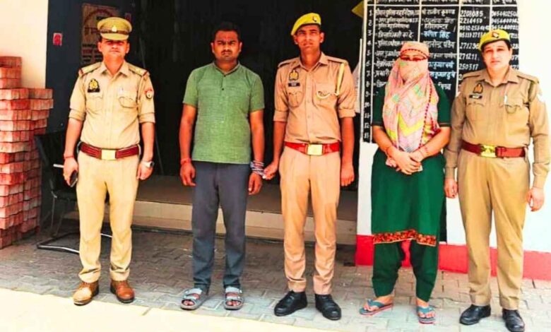पुलिस हिरासत में जवान की पत्नी और उसका प्रेमी।