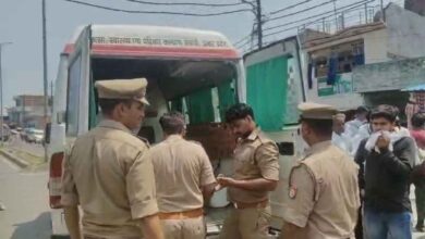 Photo of कानपुर देहात के रसूलाबाद में मौत की रफ्तार: अनाज लदी पिकअप ने बाइक सवार वृद्ध को रौंदा, मौके पर मौत