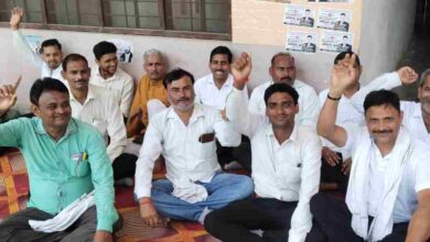 Photo of ई-पंजीयन व्यवस्था के विरोध में डेरापुर में अधिवक्ताओं की हड़ताल पांचवें दिन भी जारी