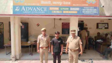 Photo of शिवली पुलिस ने नाबालिग से दुष्कर्म और पॉक्सो एक्ट के वांछित अभियुक्त को घर के बाहर से दबोचा