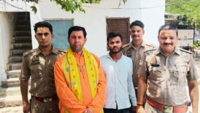 Photo of अंधविश्वास का खेल, हवस का जाल: कानपुर देहात का मशहूर ‘बोतल बाबा’ गिरफ्तार, आश्रम के भीतर का सच जानकर उड़ जाएंगे होश