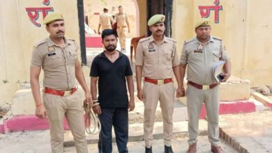 Photo of कानपुर देहात में नाबालिक से दुष्कर्म मामले में फरार आरोपी चढ़ा पुलिस के हत्थे,भेजा गया जेल