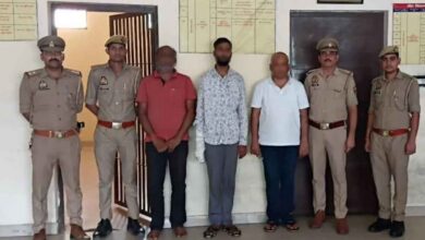 Photo of कानपुर में सनसनीखेज वारदात: 21 वर्षीय युवती की अपहरण के बाद हत्या, बर्रा पुलिस ने स्कॉर्पियो और रस्सी के साथ 3 हत्यारोपियों को दबोचा