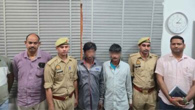 Photo of काले बैग में छिपा रखा था मौत का सामान, कानपुर पुलिस ने घेराबंदी कर ऐसे दबोचे दो चरस तस्कर