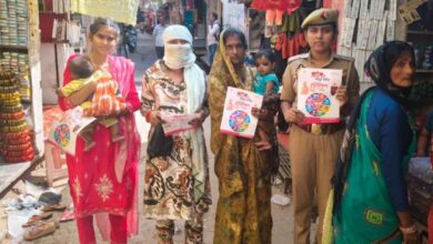 Photo of बेटियां बनेंगी आत्मनिर्भर और सुरक्षित सड़कों पर उतरी कानपुर देहात पुलिस