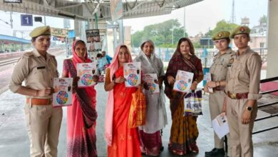 कानपुर देहात में मिशन शक्ति 5.0 का बड़ा अभियान, एसपी श्रद्धा नरेंद्र पाण्डेय के निर्देशन में महिलाओं को किया जागरूक 8 Photo of कानपुर देहात में मिशन शक्ति 5.0 का बड़ा अभियान, एसपी श्रद्धा नरेंद्र पाण्डेय के निर्देशन में महिलाओं को किया जागरूक