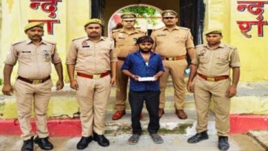 Photo of कानपुर देहात: CSC सेंटरों के जरिए साइबर ठगी और रंगदारी वसूलने वाला आरोपी गिरफ्तार, 2 मोबाइल और नकदी बरामद