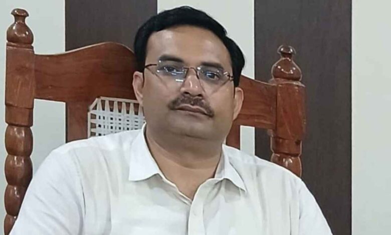 कानपुर देहात बीएसए कारण बताओ नोटिस