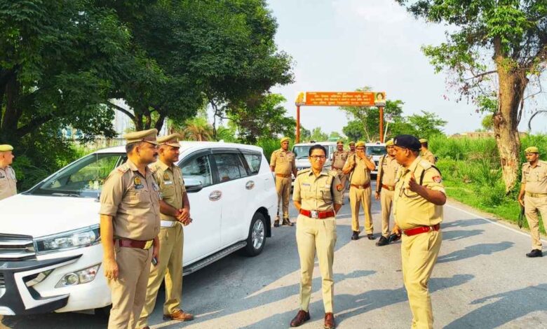 शिवली क्षेत्र में कांवड़ यात्रा सुरक्षा का जायजा लेतीं एसपी श्रद्धा नरेन्द्र पाण्डेय