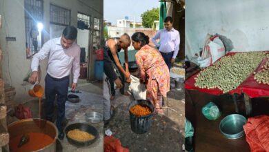 कानपुर में मोमोज के शौकीनों की सेहत से खिलवाड़, तीन फैक्टरियां सील और 115 किलो दूषित चटनी नष्ट 3 Photo of कानपुर में मोमोज के शौकीनों की सेहत से खिलवाड़, तीन फैक्टरियां सील और 115 किलो दूषित चटनी नष्ट