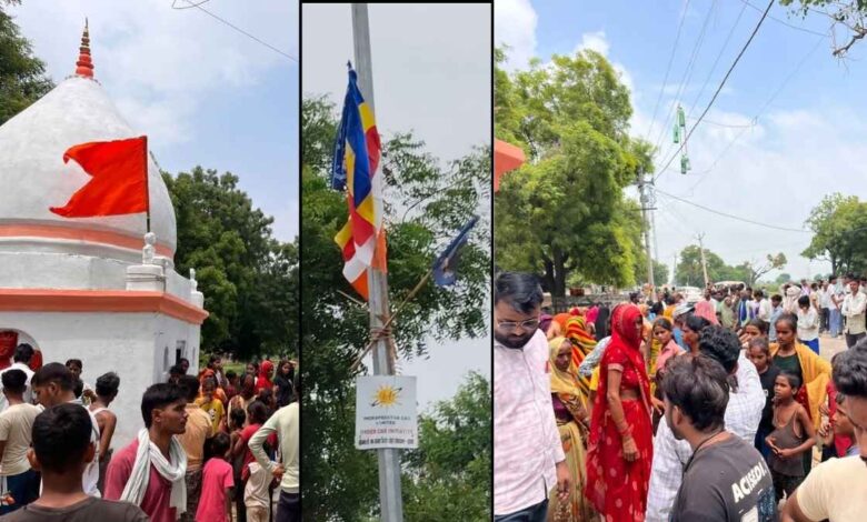 डेरापुर के कुडावल में मंदिर विवाद के बाद ग्रामीणों से वार्ता करते पुलिस और प्रशासनिक अधिकारी