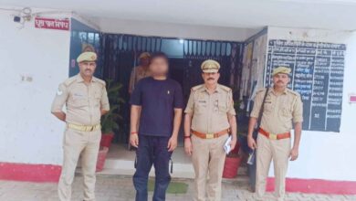Photo of कानपुर देहात: साइबर अपराध पर मंगलपुर पुलिस का कड़ा प्रहार, बच्चों की अश्लील सामग्री प्रसारित करने वाला आरोपी झींझक पुल से गिरफ्तार