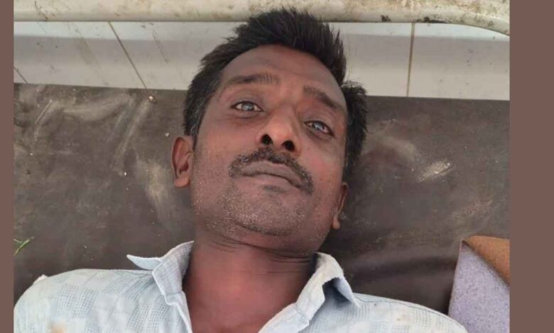 कानपुर देहात के कमलपुर में सर्पदंश के बाद स्वास्थ्य केंद्र में मरीज