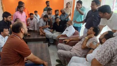 Photo of कानपुर देहात: श्री राम लीला समिति अकबरपुर के वार्षिक चुनाव को लेकर जोरदार हंगामा,पुलिस ने सम्भाला मोर्चा