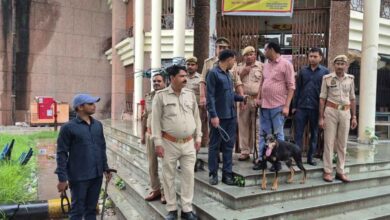 Photo of कानपुर देहात: एसपी श्रद्धा नरेन्द्र पाण्डेय के निर्देशन में चेहल्लुम पर्व के दृष्टिगत जनपद के महत्वपूर्ण स्थलों पर एंटी-सैबोटाज चेकिंग अभियान चलाया गया