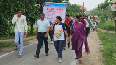 Photo of कानपुर देहात: कानपुर देहात में 300 बच्चों और खेल प्रेमियों ने निकाली भव्य तिरंगा रैली, देशभक्ति के संदेश से गुंजायमान हुआ शहर