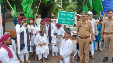 Photo of डेरापुर में अकीदत के साथ निकला जुलूसे मुहम्मदी: अमन और भाईचारे का दिया संदेश, हजारों की संख्या में उमड़े लोग