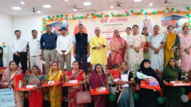 Photo of रक्षाबंधन पर महिलाओं को 2 बड़े तोहफे: 60 पार की बुजुर्ग महिलाओं को आजीवन मुफ्त बस यात्रा, माती में बंटे उपहार