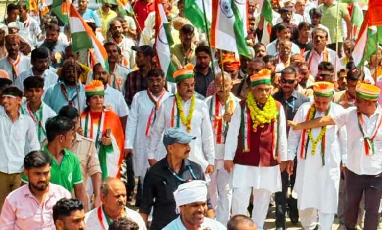 गजनेर में कैबिनेट मंत्री राकेश सचान के नेतृत्व में निकली तिरंगा यात्रा