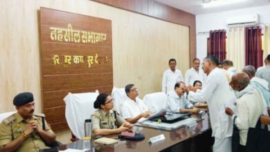Photo of डेरापुर संपूर्ण समाधान दिवस: डीएम कपिल सिंह ने सुनीं 251 समस्याएं, 5 का मौके पर निस्तारण