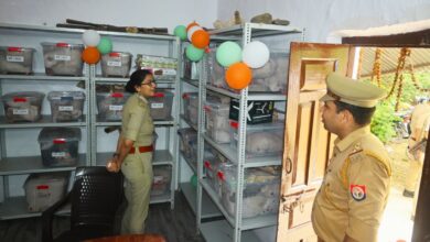 Photo of कानपुर देहात: एक स्कैन में सामने आएगा केस का पूरा माल, थाना रूरा के डिजिटल मालखाना देख पुलिस अधीक्षक ने की तारीफ