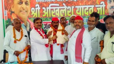पुखरायां में तारिक कुरैशी का जोरदार स्वागत: सपा अल्पसंख्यक प्रकोष्ठ के प्रदेश सचिव बने, नरेंद्र पाल सिंह मनु ने पहनाई एक खास शॉल 1 Photo of पुखरायां में तारिक कुरैशी का जोरदार स्वागत: सपा अल्पसंख्यक प्रकोष्ठ के प्रदेश सचिव बने, नरेंद्र पाल सिंह मनु ने पहनाई एक खास शॉल