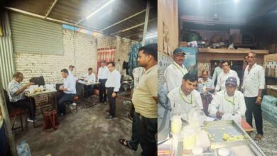 Photo of कानपुर देहात: रक्षाबंधन से पहले खाद्य विभाग की कार्रवाई, मिठाई और खोया समेत 12 नमूने जांच को भेजे