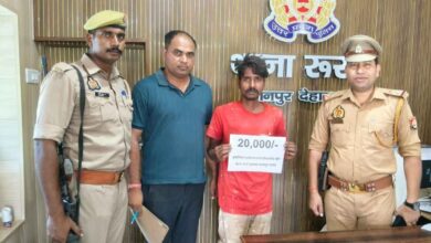 Photo of कानपुर देहात : रुरा पुलिस की बड़ी सफलता, 6 साल से फरार 20 हजार का इनामी शातिर चोर गिरफ्तार