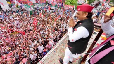 रायबरेली में उमड़ा जनसैलाब, अखिलेश यादव बोले- 2027 में 'जनता के वोट का बुलडोजर' भाजपा का सफाया करेगा 7 Photo of रायबरेली में उमड़ा जनसैलाब, अखिलेश यादव बोले- 2027 में ‘जनता के वोट का बुलडोजर’ भाजपा का सफाया करेगा