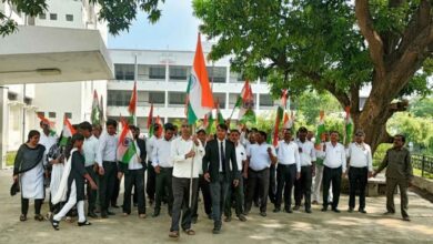 Photo of न्यायालय कर्मचारियों ने निकाली तिरंगा यात्रा: लंबित मांगों पर निर्णय न होने पर 25 अक्टूबर को लखनऊ में होगा बड़ा सत्याग्रह