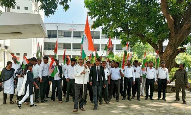 court employees protest
